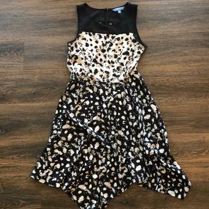 ⭐️3/$20⭐️ Simply Vera Vera Wang sleeveless dress